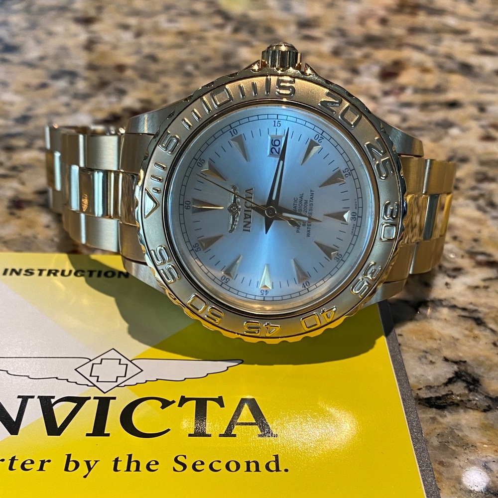 Invicta Professional Diver Automatic Men’s Watch Model 2306.